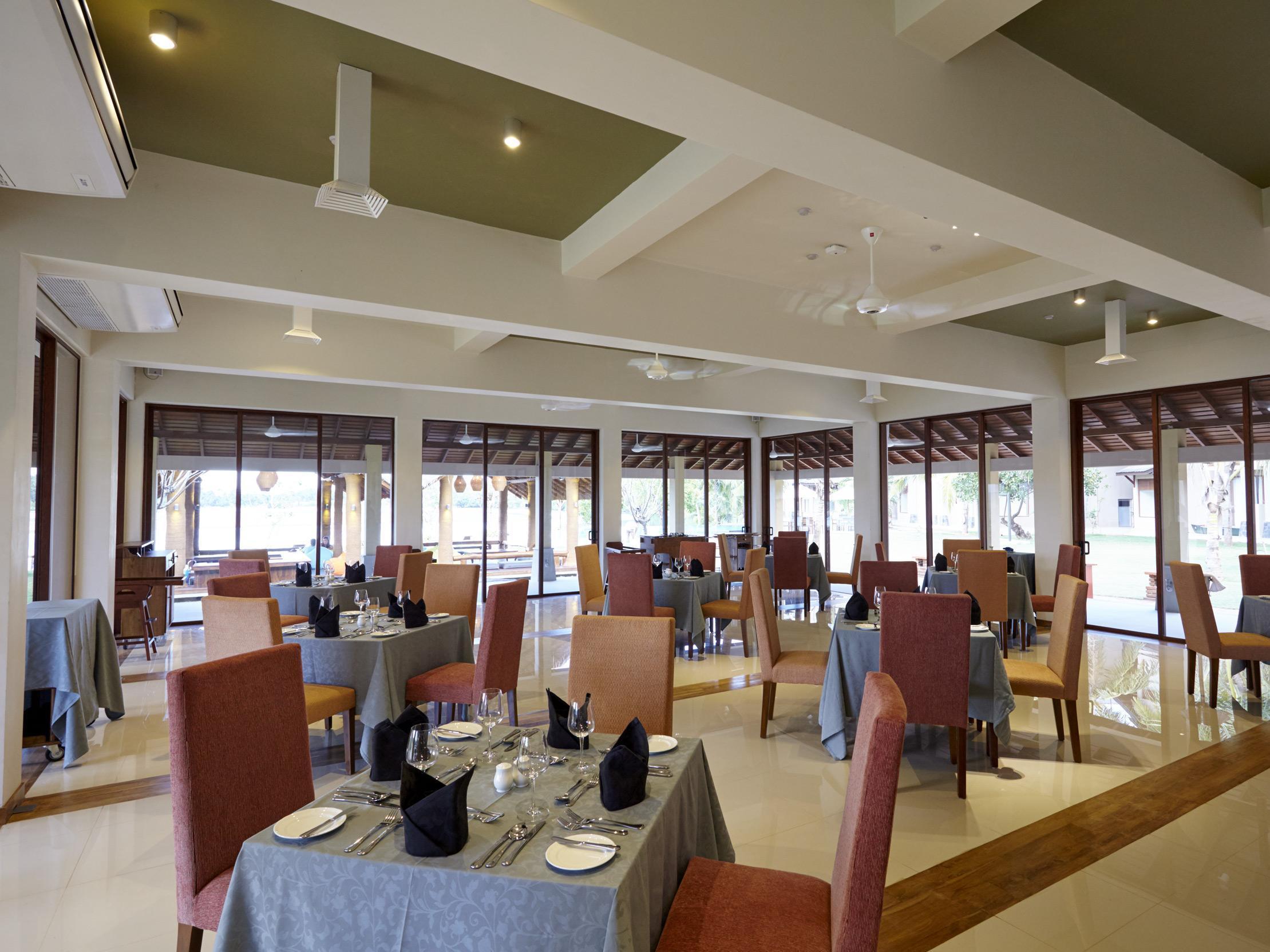 อมารันเธ เบย์ รีสอร์ต แอนด์ สปา Hotel ตรินโคมาลี ภายนอก รูปภาพ