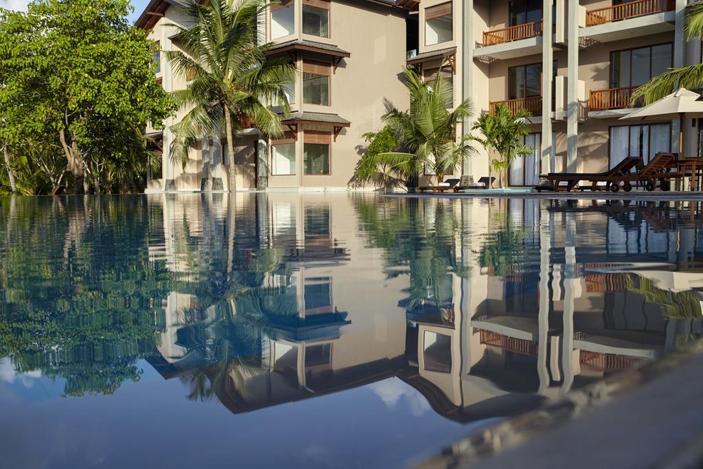 อมารันเธ เบย์ รีสอร์ต แอนด์ สปา Hotel ตรินโคมาลี ภายนอก รูปภาพ