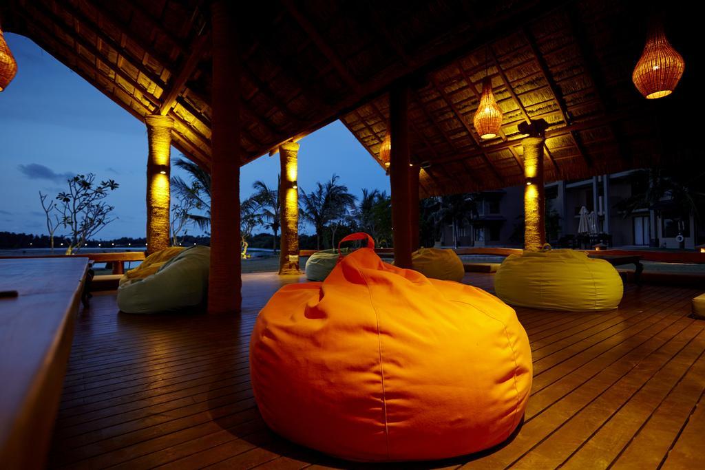 อมารันเธ เบย์ รีสอร์ต แอนด์ สปา Hotel ตรินโคมาลี ภายนอก รูปภาพ